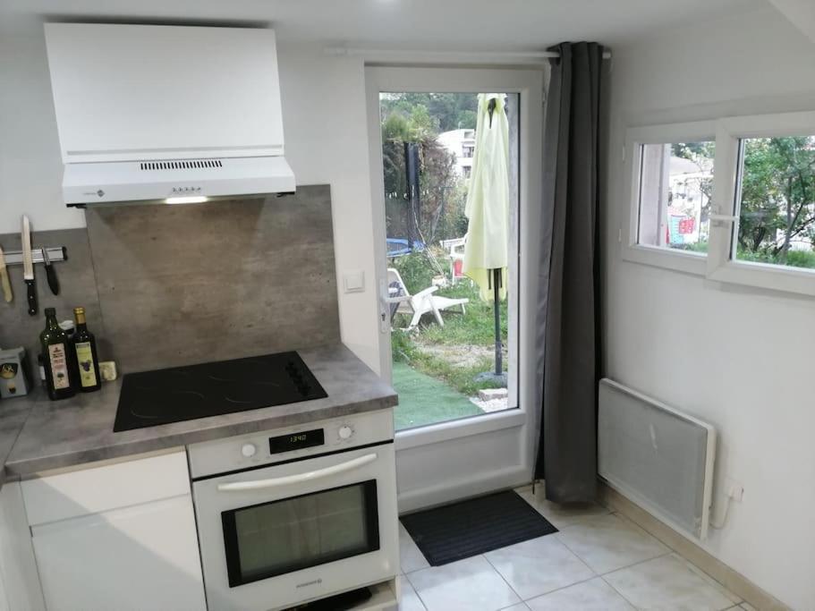Appartement Aurore En Rez De Jardin Avec Parking Gratuit Vence Extérieur photo