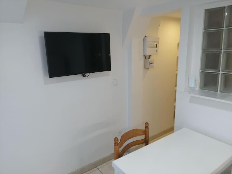 Appartement Aurore En Rez De Jardin Avec Parking Gratuit Vence Extérieur photo