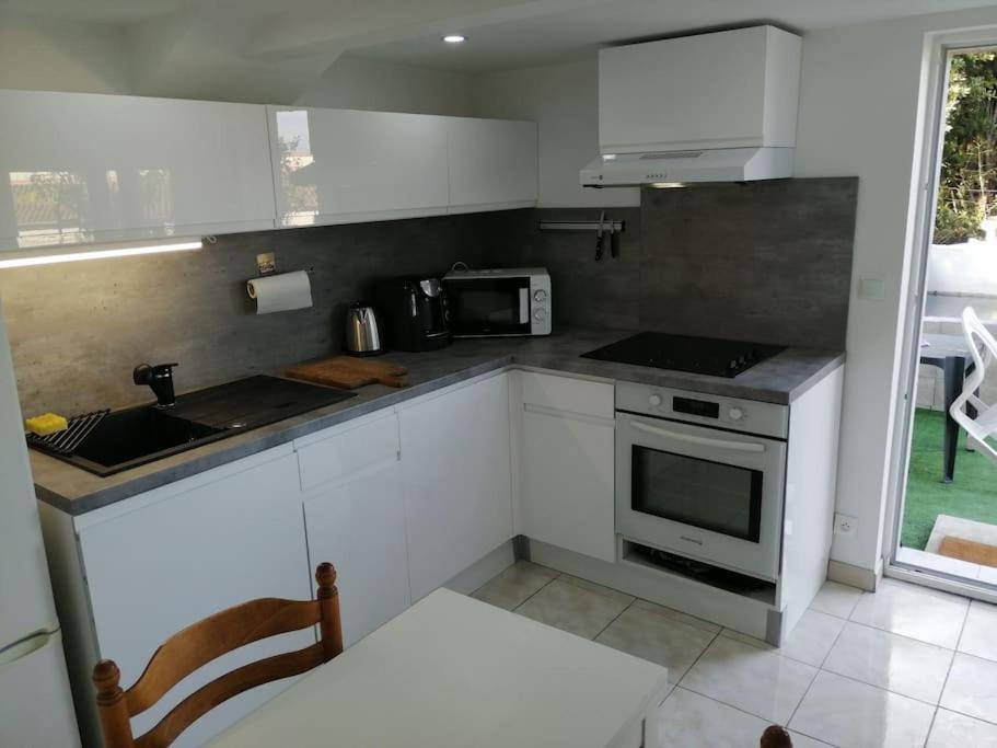 Appartement Aurore En Rez De Jardin Avec Parking Gratuit Vence Extérieur photo