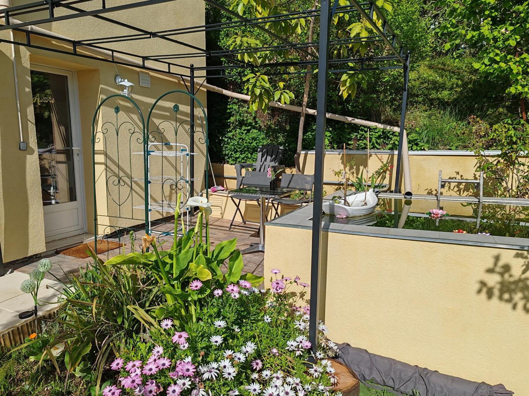 Appartement Aurore En Rez De Jardin Avec Parking Gratuit Vence Extérieur photo
